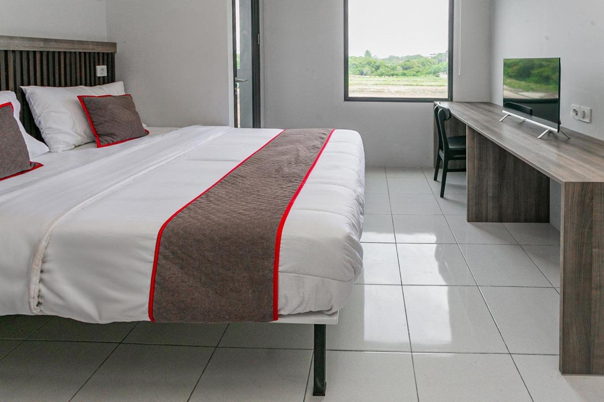 Hotel O Apartment Riverdale Cikarang Near Sgc Mall Bekasi Kültér fotó